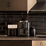 J.Hl Ku\'Damm Style +A/C +Rain-Shower+U-Station